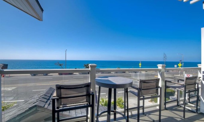 Carlsbad Apartment | Luxury Ocean Views & Steps To The Sand - Tower 36 Upper Condo Unit