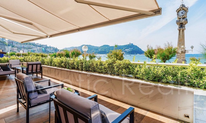 San Sebastian Centro Apartment | Luxury on the Beach | Atlantic Realty