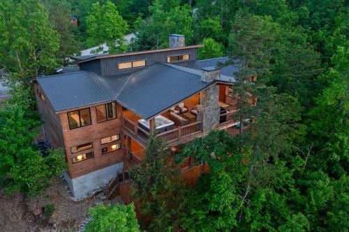 Broken Bow House | Luxury Retreat in Broken Bow w Forest Views