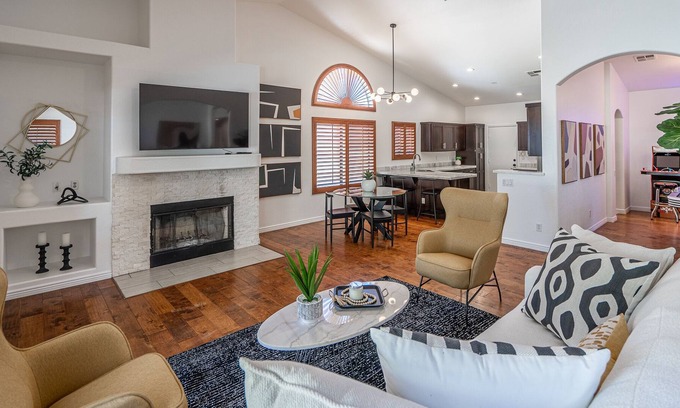 Paradise Park Vista House | Luxury Scottsdale Home w/ Pool and Hot Tub!