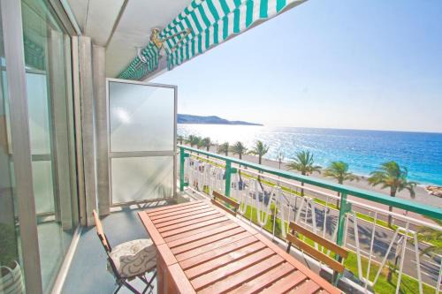 Les Baumettes Apartment | Luxury Sea Front Condo Milord