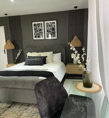 Greater Johannesburg Metropolitan Area Apartment | Luxury Soweto Haven