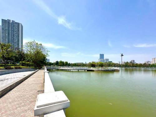 Tu Liem Apartment | Luxury Stu Apt In City Center, 25' To Airport, Near Marriott Hotel