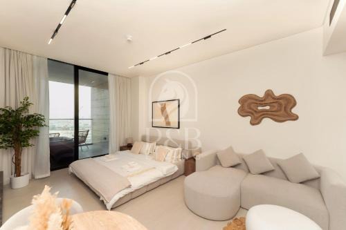 Madinat Zayed Apartment | Luxury Studio with Canal Views Trillionaire Residences
