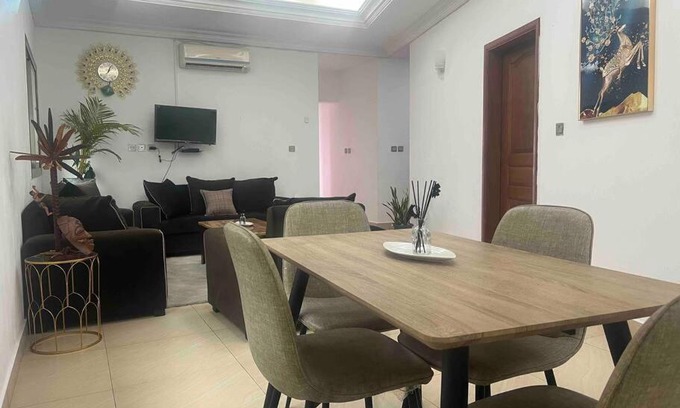 Libreville Apartment | Luxury tropical apartment au cœur de la ville avec vue panoramique