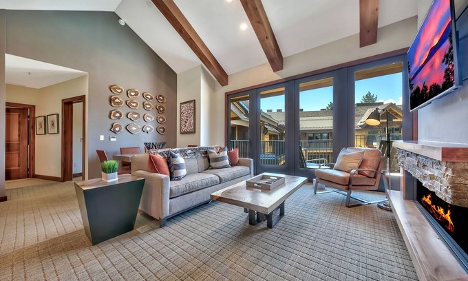 Lakeside Park Condo | LuxuryÂ 3br Steps From Heavenly Village & Gondola 3 Bedroom Condo by RedAwning