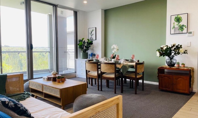 Macquarie Park Apartment | Macquarie University Green Space