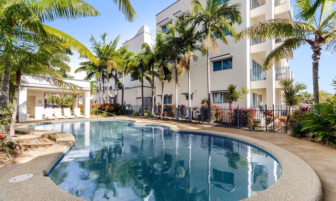 North Ward Apartment | Madison Ocean Breeze