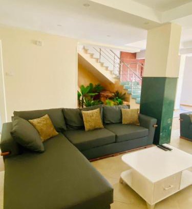 Village Road Villa | Magawish villa in the heart of the city
