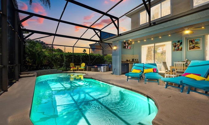 Sunset Lakes House | MagicalFairyTale | Pool, Theater & Themed Rooms 16