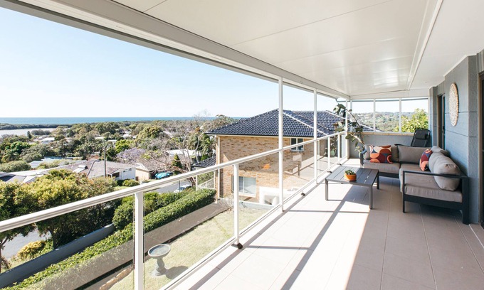 Wamberal House | Magnificent Ocean View - Bright, Spacious, Family and Pet Friendly