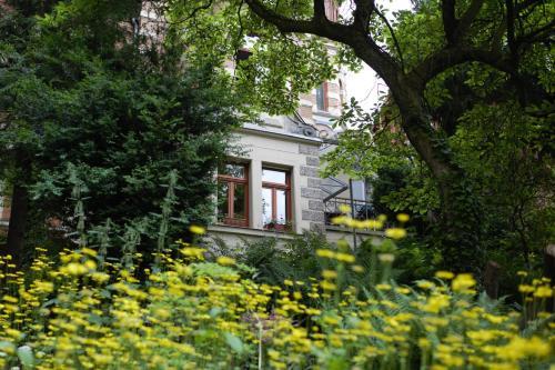 Eisenach Apartment | Magnolia Suite