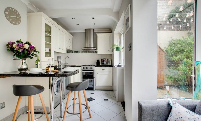 Kemptown Cottage | Maisie's Place