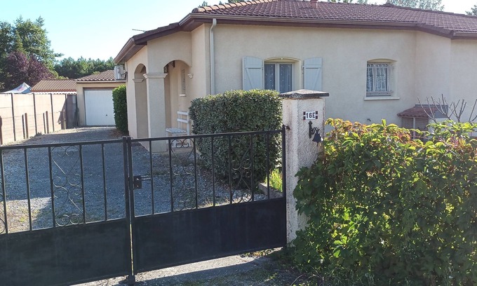 Le Porge Villa | Maison à la Plage, Idéale Pour une Famille, à Proximité de Tous Commerces
