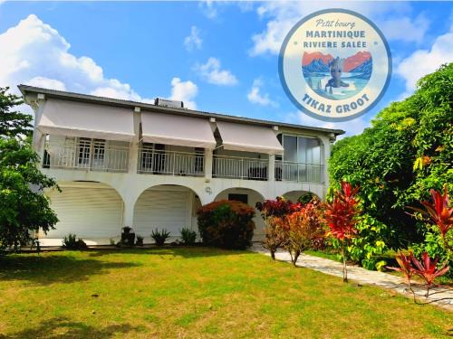 Petit Bourg House | Maison 3P, 2 chambres et 2 SdB avec jardin privatif