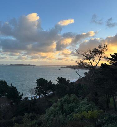 Perros-Guirec Villa | Maison avec vue exceptionnelle et grand jardin