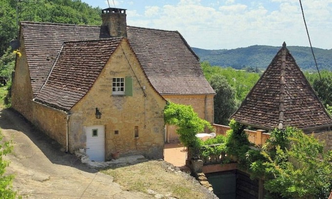 Vezac House | "Maison du Mage" in a quiet hamlet, 10mn from Sarlat