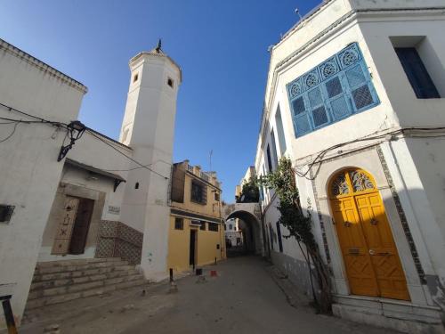 Bab Mnara Apartment | Maison jaune médina de Tunis