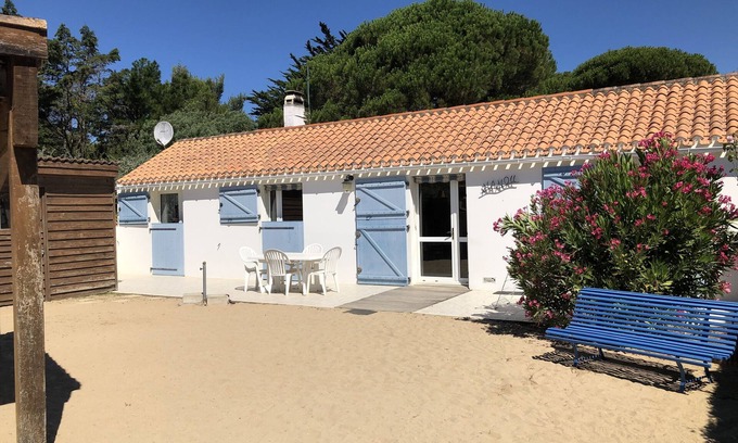 Barbatre House | Maison Noirmoutrine en Bordure de Pinède et à 5min à Pieds de la Grande Plage