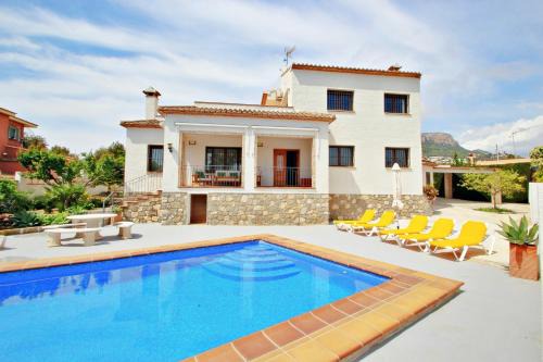 Calpe Villa | Maite - spacious villa with views and private pool in Calpe