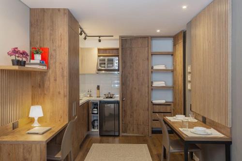 Antiguo Country Apartment | Majestic Loft with Balcony