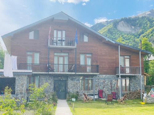 Bagvdanari House | Manana Japaridze's Guesthouse