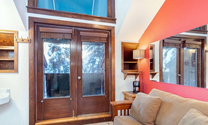 Telluride Hotel | Manitou Lodge 9 by Alpine Lodging Telluride