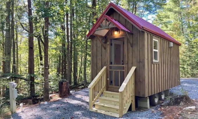 Clarkesville Cabin | Maple Tiny Home at Bleu Canoe Campground