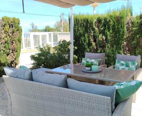 Torrevieja Apartment | Maravillosa terraza con vistas al mar, La Mata