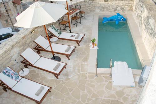 Geropotamos House | Margarita Mansion, with private heated pool!