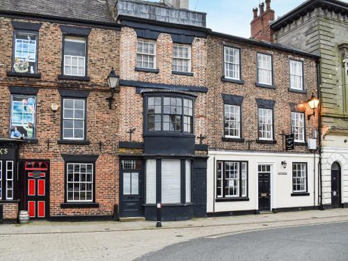 Knaresborough House | Market Place View