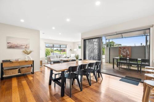 Ocean Grove House | Marlins Cove Coastal Townhouse Ocean Grove