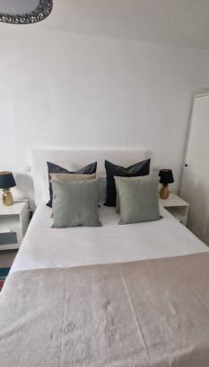 San Diego Apartment | Martinez de La Riva III