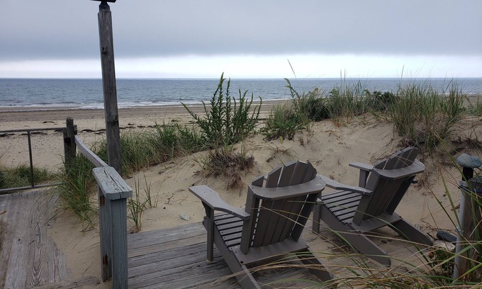 Sagamore Beach House | Martini Beach House with direct beachfront.
