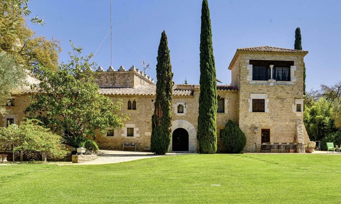 Vilademuls Villa | Mas Joanmiquel, Mas Joanmiquel - Masía del siglo XVI con bosque privado