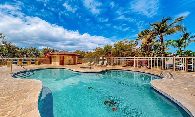 Kihei Condo | Maui Banyan Condo w/ Private W/D, Shared Pool/Hot tub-Beaches and Beyond!