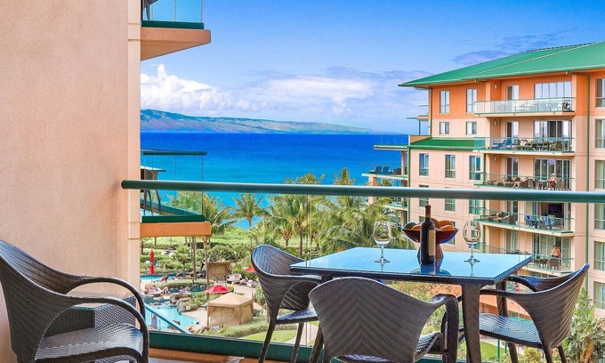 Honokowai Condo | Maui Resort Rentals: Honua Kai Konea 615 - 6th Floor Studio w/ Full Ocean Views!