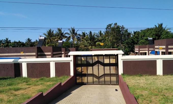 Xai-Xai Apartment | Maximiano Themba Guest House