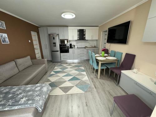 Oradea Apartment | Maya Home