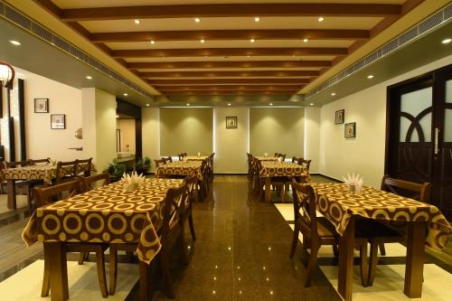Tiruchirappalli Hotel | Mayas Kem Pride A Group of hotel Mayas