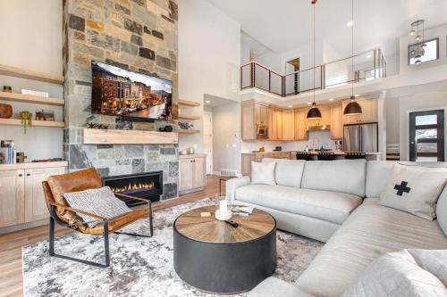 Park City House | Mayflower Lakeside 1032 by Moose Management