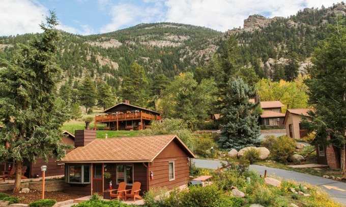 Estes Park Cabin | McGregor Mountain Lodge