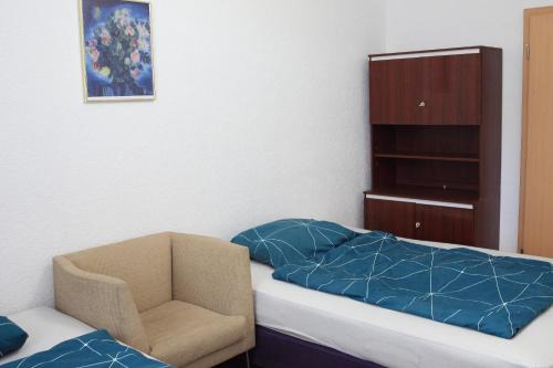 Bad Duerrenberg Apartment | Mechanicsville