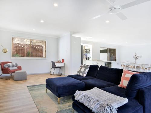 Culburra Beach House | Meeseeks I Pet Friendly I 2 Mins Walk to Beach