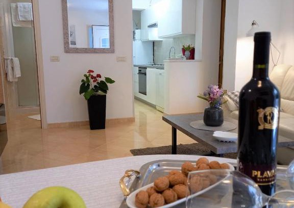 Brulo Apartment | Melody Apartment