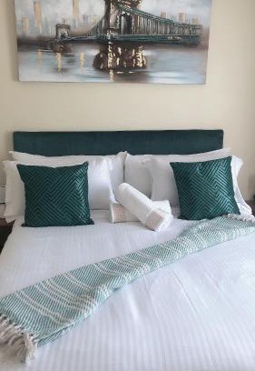 Menlyn Apartment | Menlyn Place Staycation