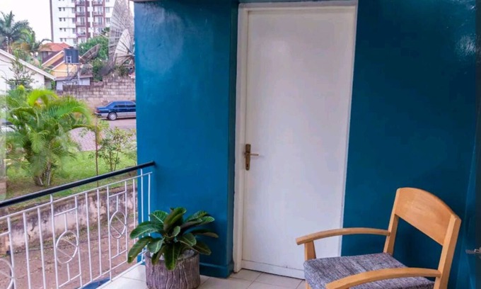 Kampala House | Merak Home