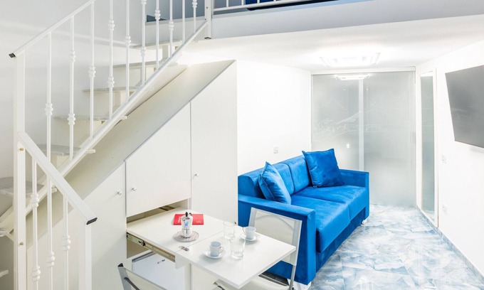 Mergellina Apartment | Mergellina Sea Studio with Jacuzzi by Wonderful Italy