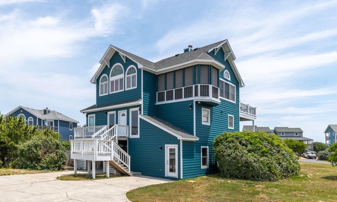 Ocean Hill House | Mermaid Crossing 6 Bedroom Home at Ocean Hill