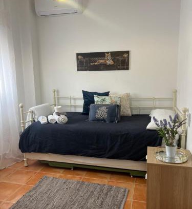 Mairena del Aljarafe Apartment | Mex-Goretti House